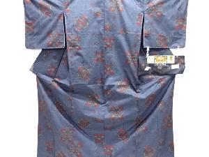 未使用品　花更紗模様織出し本場泥大島紬着物（5マルキ）